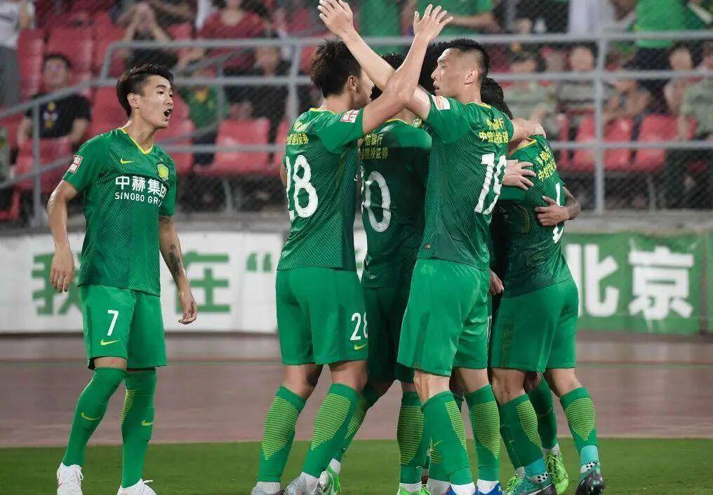 金年会体育官网-关键时刻圣安东尼奥马刺备战法甲，扳平良机细节曝光，态度坚定，训练强度明显提升