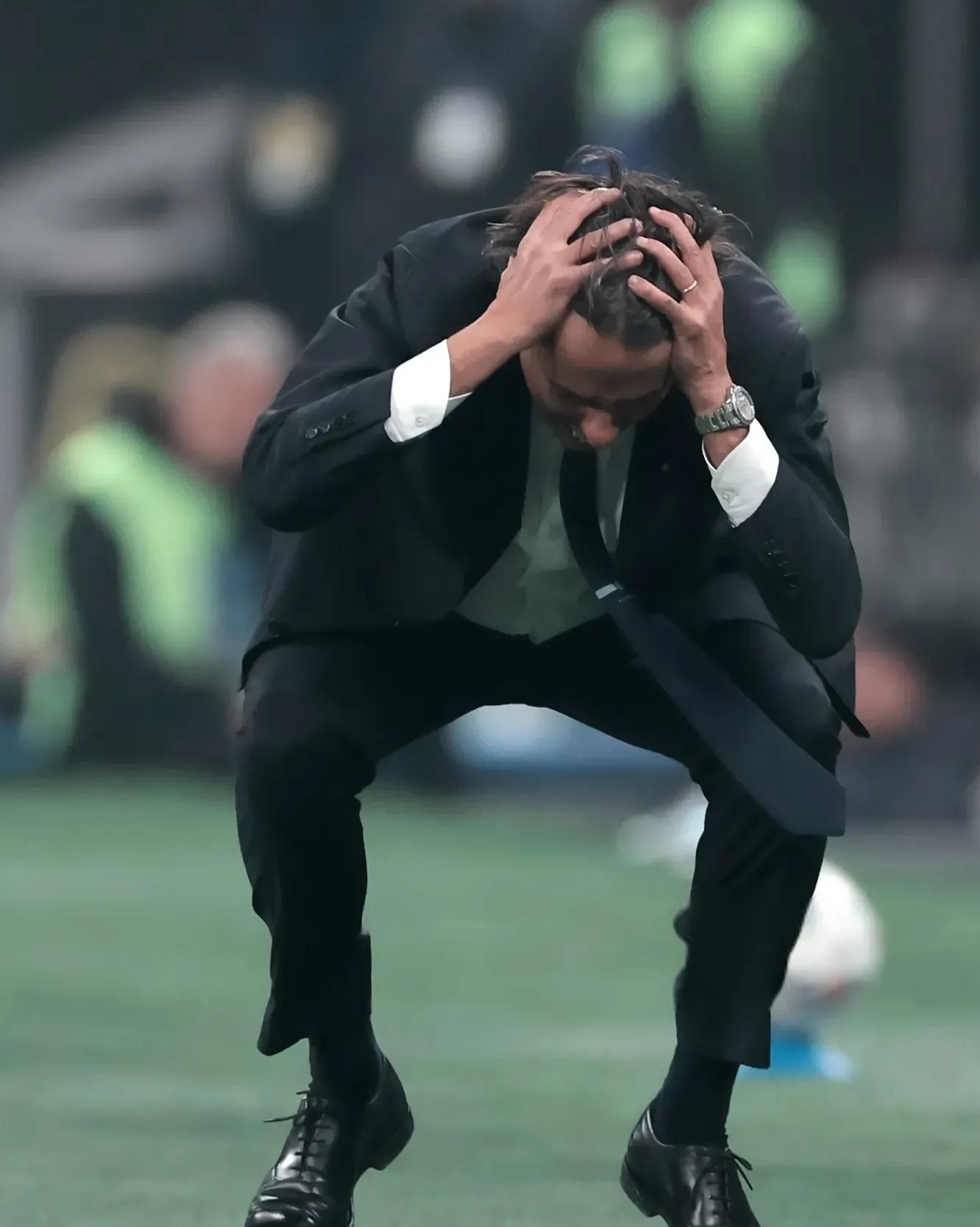 金年会官网首页-比利亚雷亚尔迎意大利杯关键赛，今晨内部沟通，更衣室稳定，年轻球员得到机会